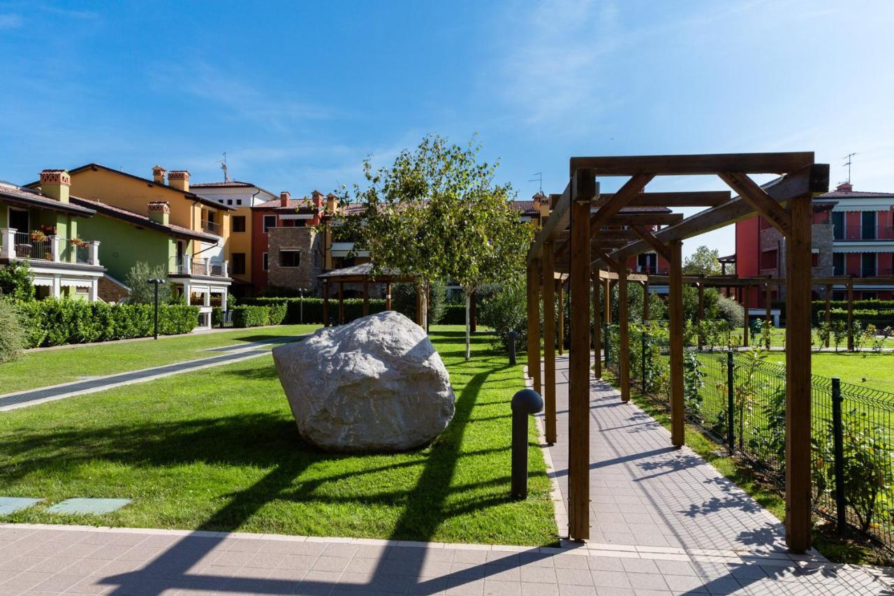 Appartamento Essenza Sirmione Exterior foto